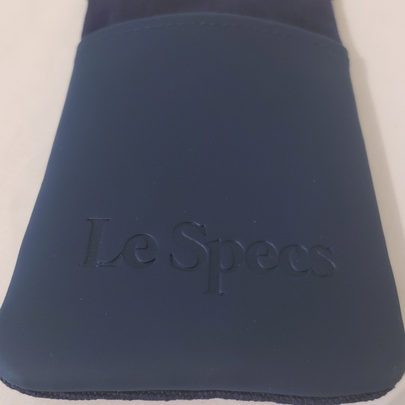 Le Specs Echo 50mm Modified Cat Eye Sunglasses NIB - Picture 2 of 3